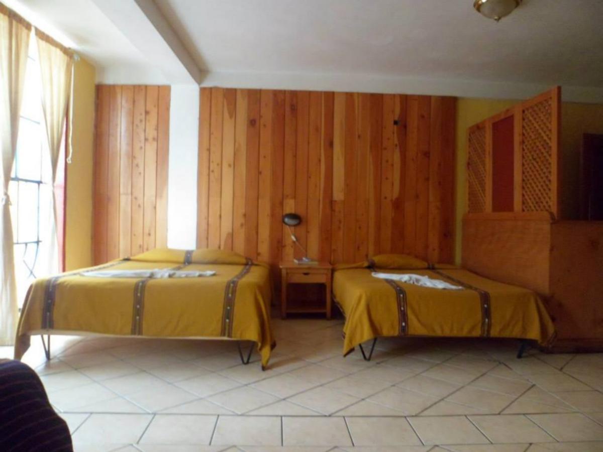 Hoteles Kakchiquel Panajachel Exterior photo